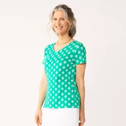 Women's Croft & Barrow® Essential V-Neck Tee -Outlet Croft & Barrow Store 3482291 Green Folk Geo
