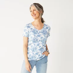 Women's Croft & Barrow® Essential V-Neck Tee -Outlet Croft & Barrow Store 3482291 White Blue Floral