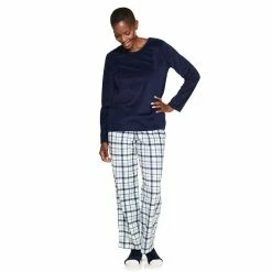 Petite Croft & Barrow® Velour Long Sleeve Pajama Top & Pajama Pants Set -Outlet Croft & Barrow Store 5041069 Mint Plaid