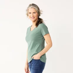 Petite Croft & Barrow® Essential V-Neck Tee -Outlet Croft & Barrow Store 5211690 Laurel Wreath