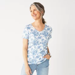 Petite Croft & Barrow® Essential V-Neck Tee -Outlet Croft & Barrow Store 5211690 White Blue Floral