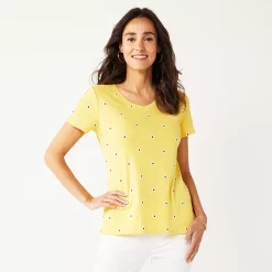 Petite Croft & Barrow® Essential V-Neck Tee -Outlet Croft & Barrow Store 5211690 Yellow Daisy Dot