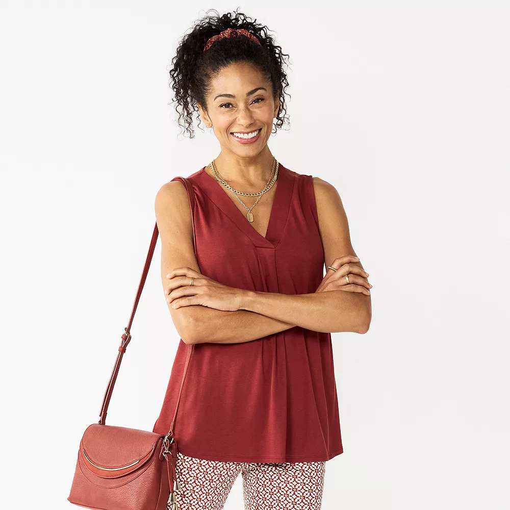 Women's Croft & Barrow® Pleated V-Neck Tank 2 Women's Croft & Barrow® Pleated V-Neck Tank - Image 2