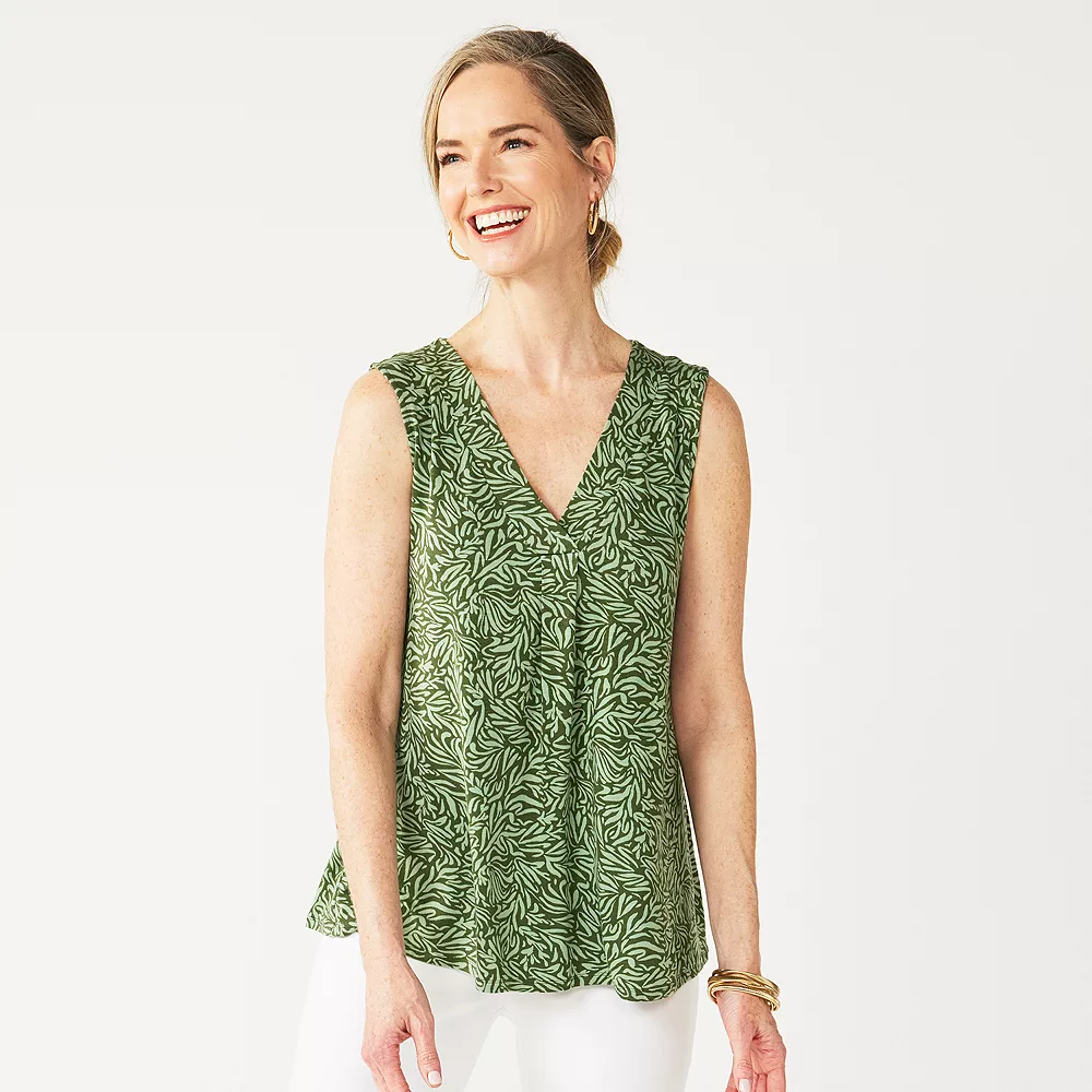 Women's Croft & Barrow® Pleated V-Neck Tank 3 Women's Croft & Barrow® Pleated V-Neck Tank - Image 3