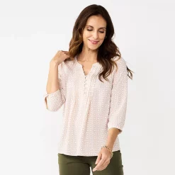 Petite Croft & Barrow® Splitneck Pintuck Blouse -Outlet Croft & Barrow Store 5776399 Beige Geo